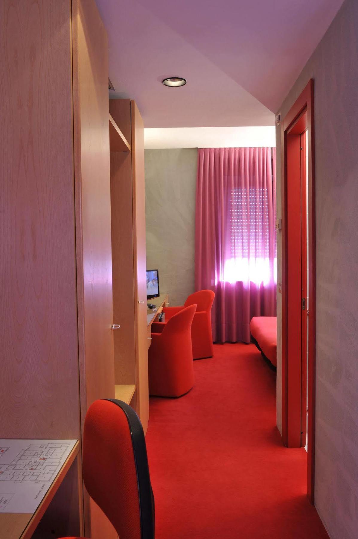 Hotel Ariane Thiene Bagian luar foto